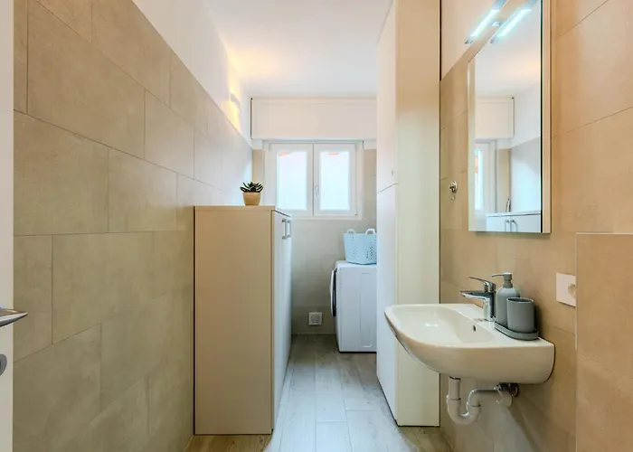 Piazzetta By Interhome Lägenhet Dongo